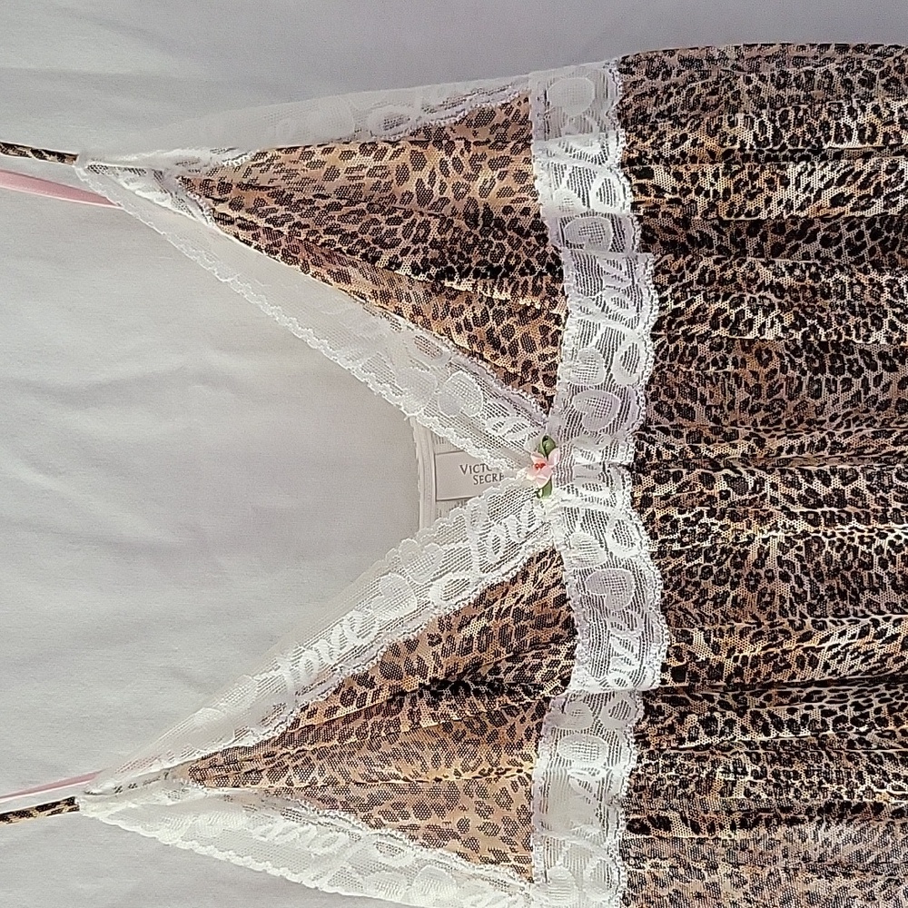 Victoria Secret size Large Cheetah print with Cream 'Love" sheer lace baby doll - Picture 2 of 8